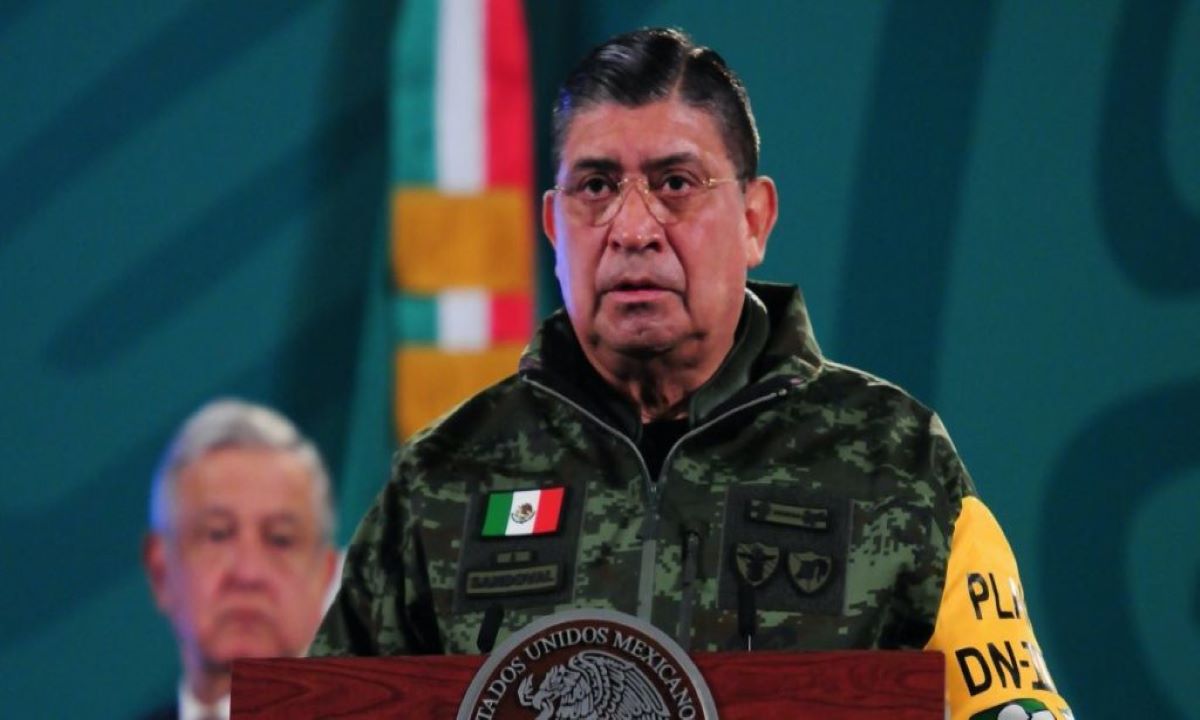 Luis Cresencio Sandoval, titular de Sedena, da positivo a COVID